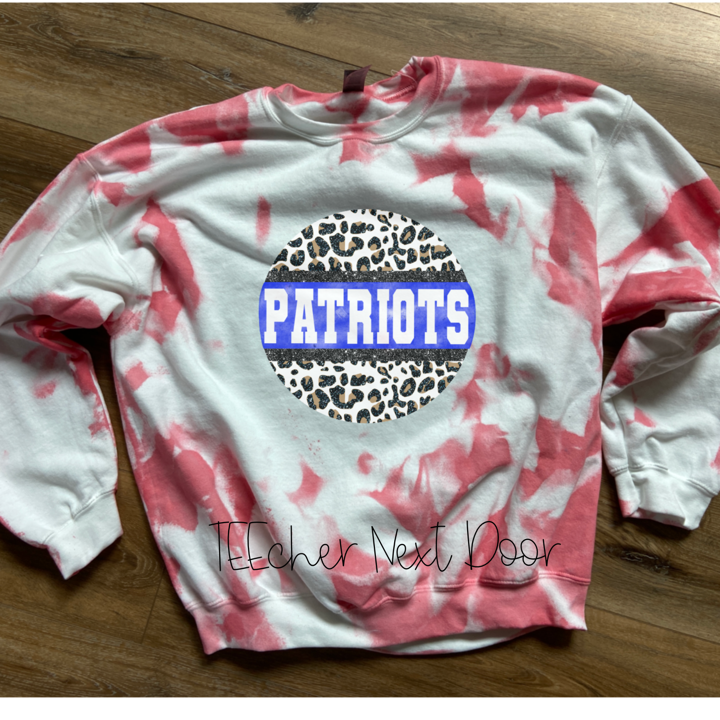 Patriots Round Leopard