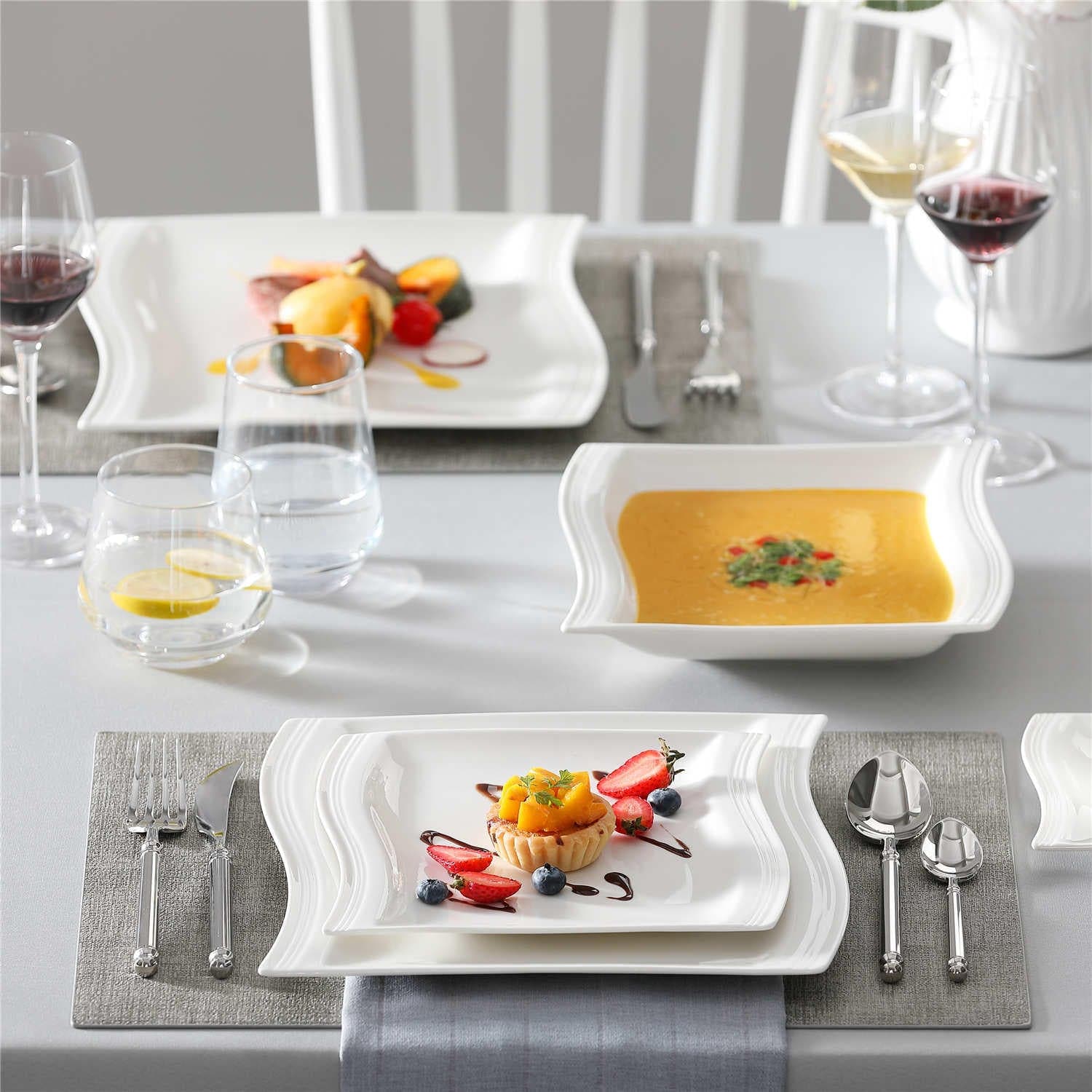 Flora 30 Piece Dinnerware Set