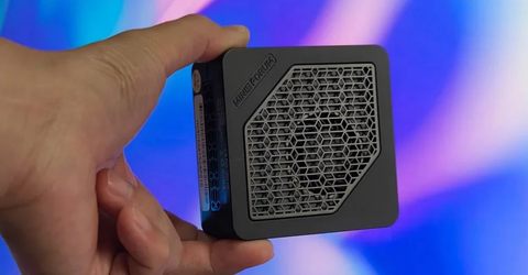The Pocket-Sized Minisforum EM680 PC - Gaming With Just 15w of Power?! 