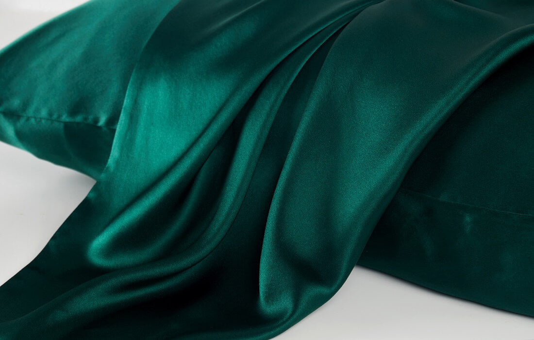 Ling Green silk pillowcase