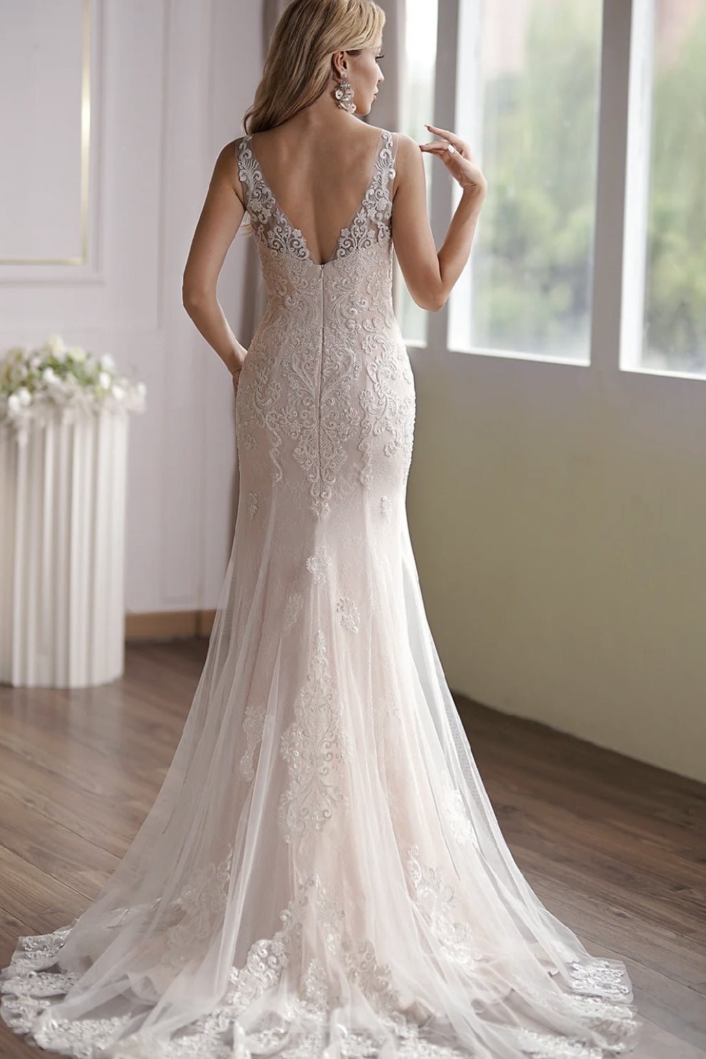 Luxurious Blush V-Neck Embroidery Straps Sleeveless Beaded Mermaid Bridal Gown