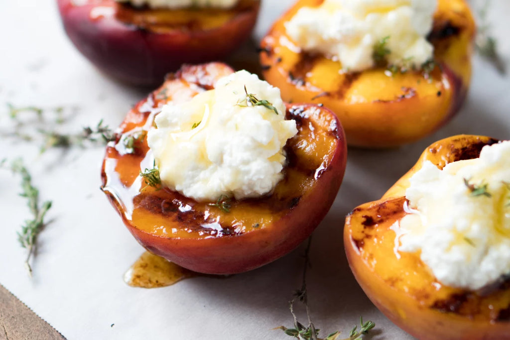 Grilled Peaches and Honey Yogurt