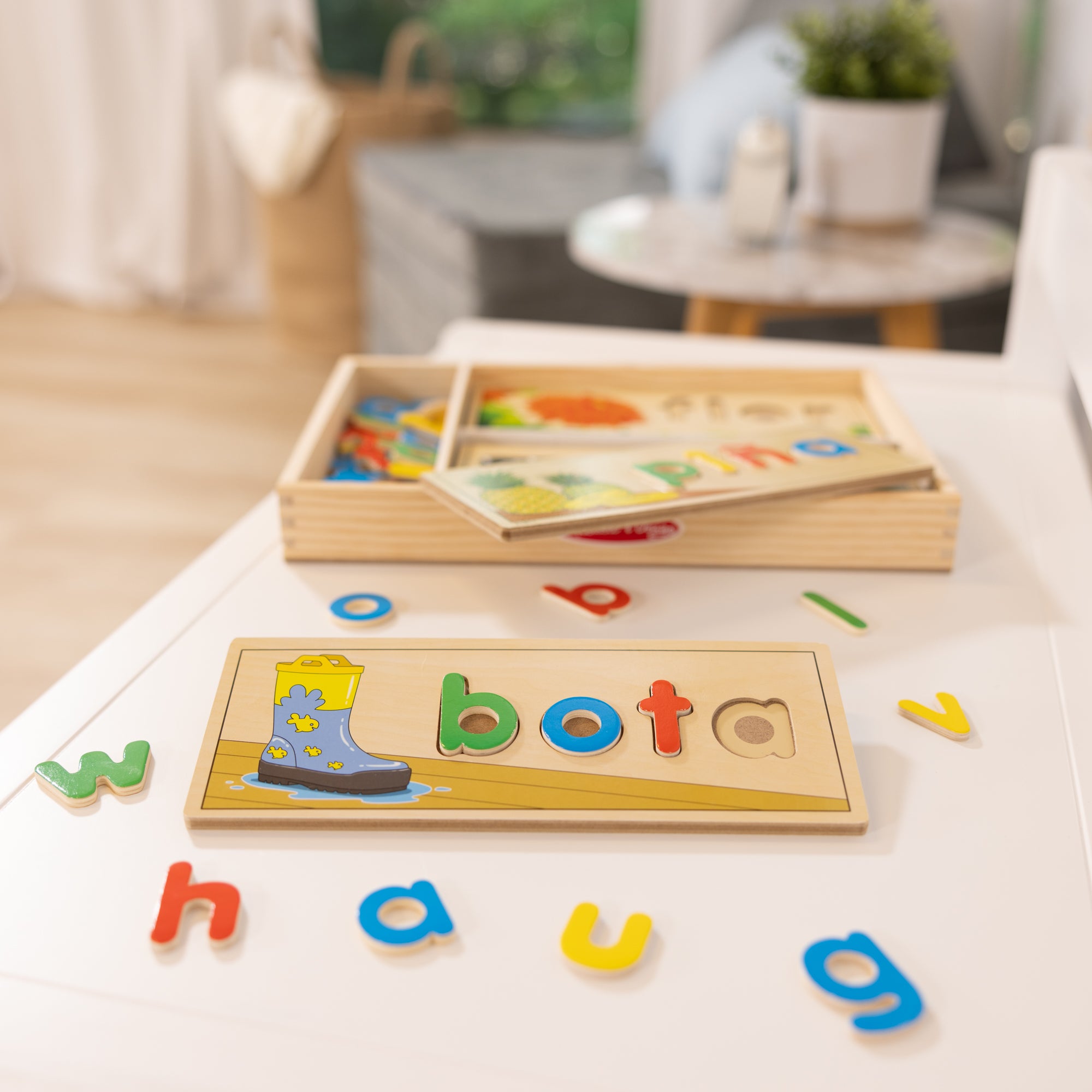 Spanish See & Spell Learning Toy