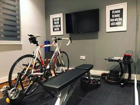 Möchten Sie zu Hause trainieren? Wie richtet man ein Heim-Fitnessstudio ein?