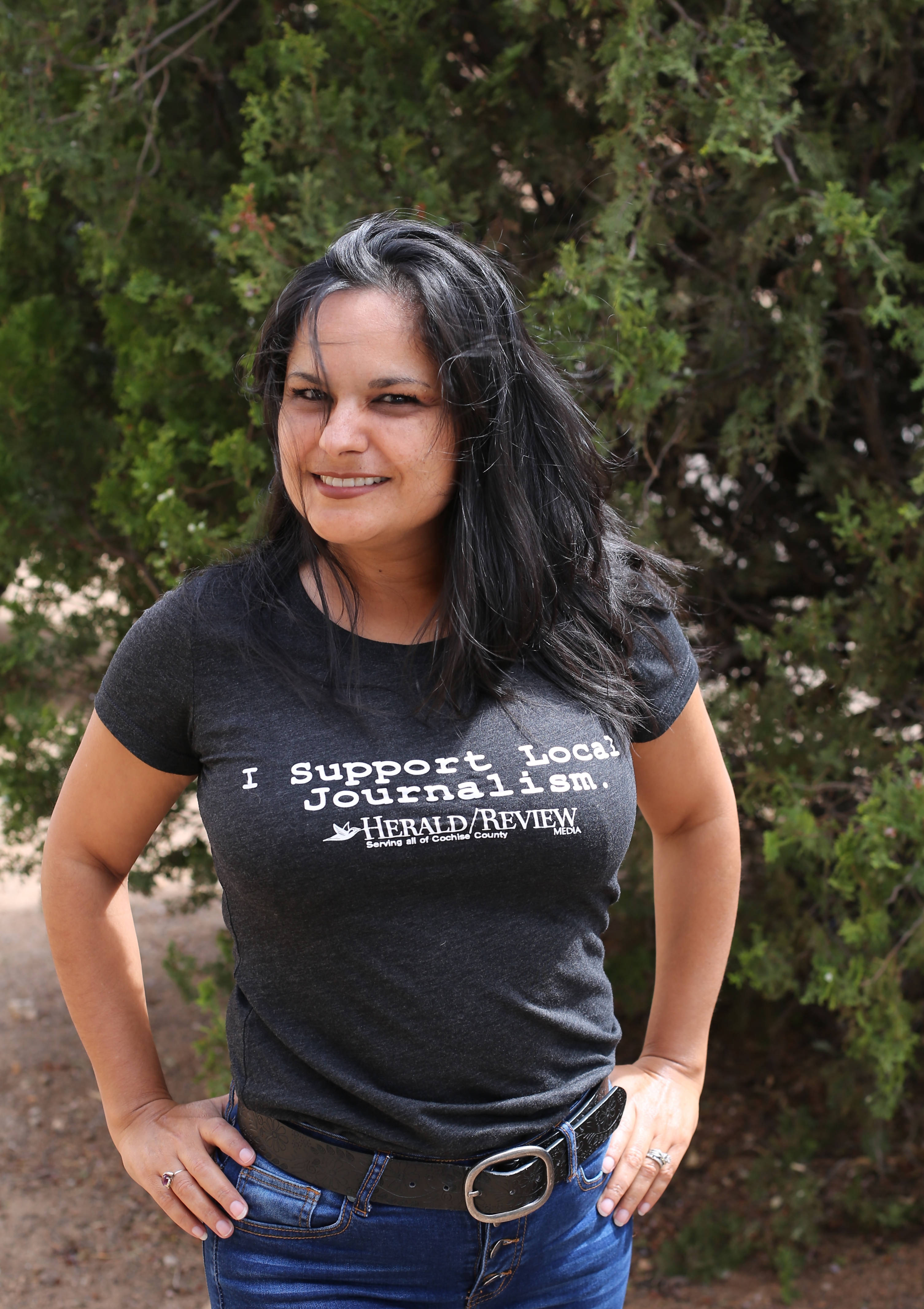 I Support Local Journalism Ladies T-Shirt