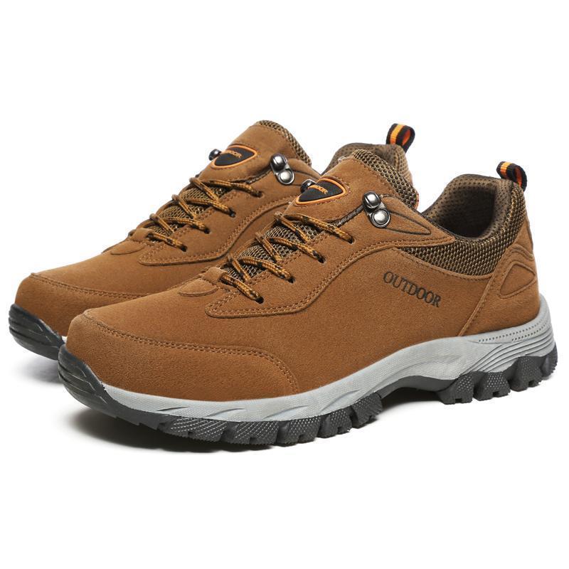 Sports and leisure hiking shoes for men