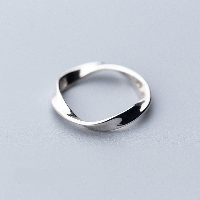 Spin Wave Ring