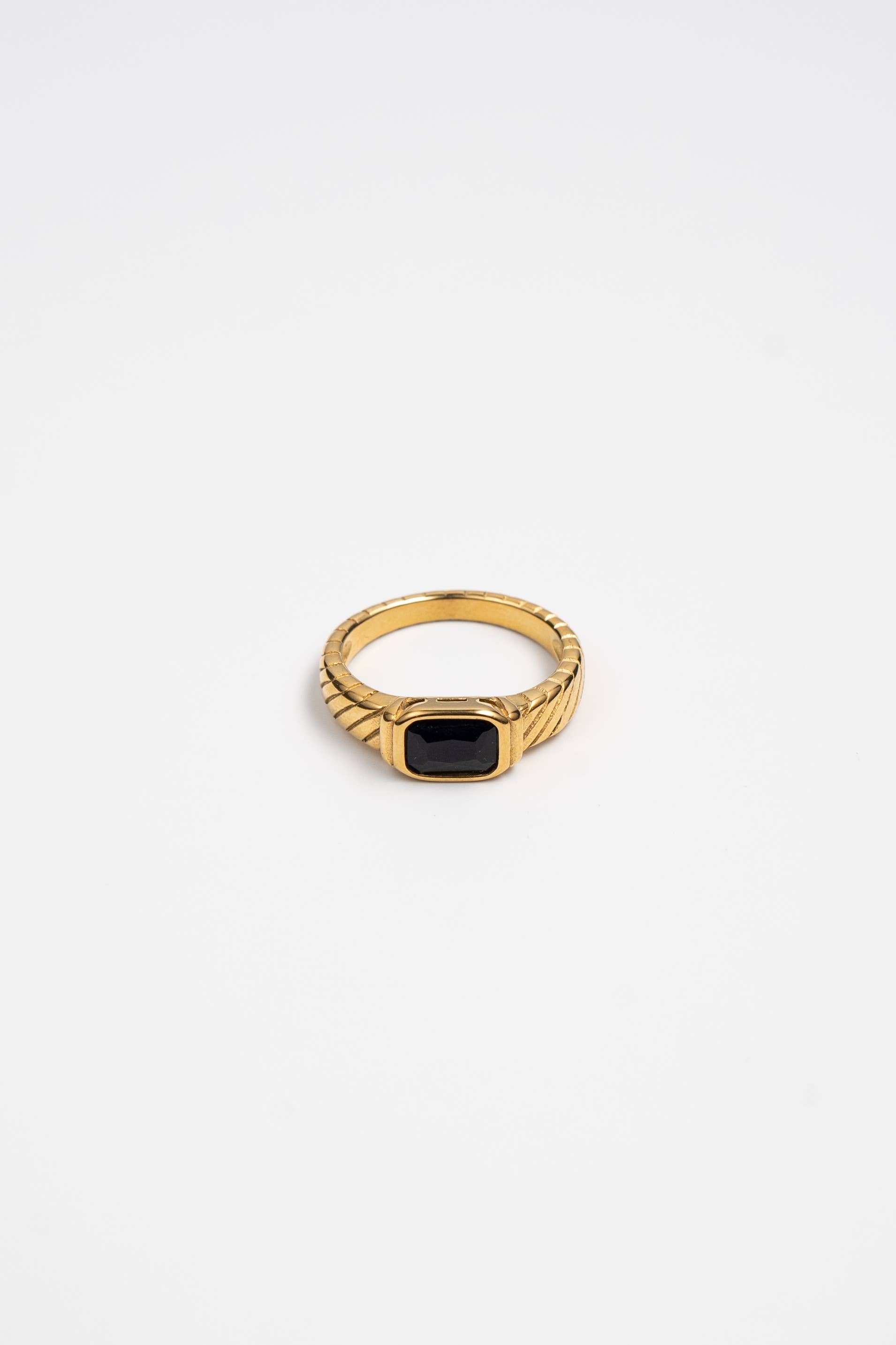 Black Stone Ring Twisted