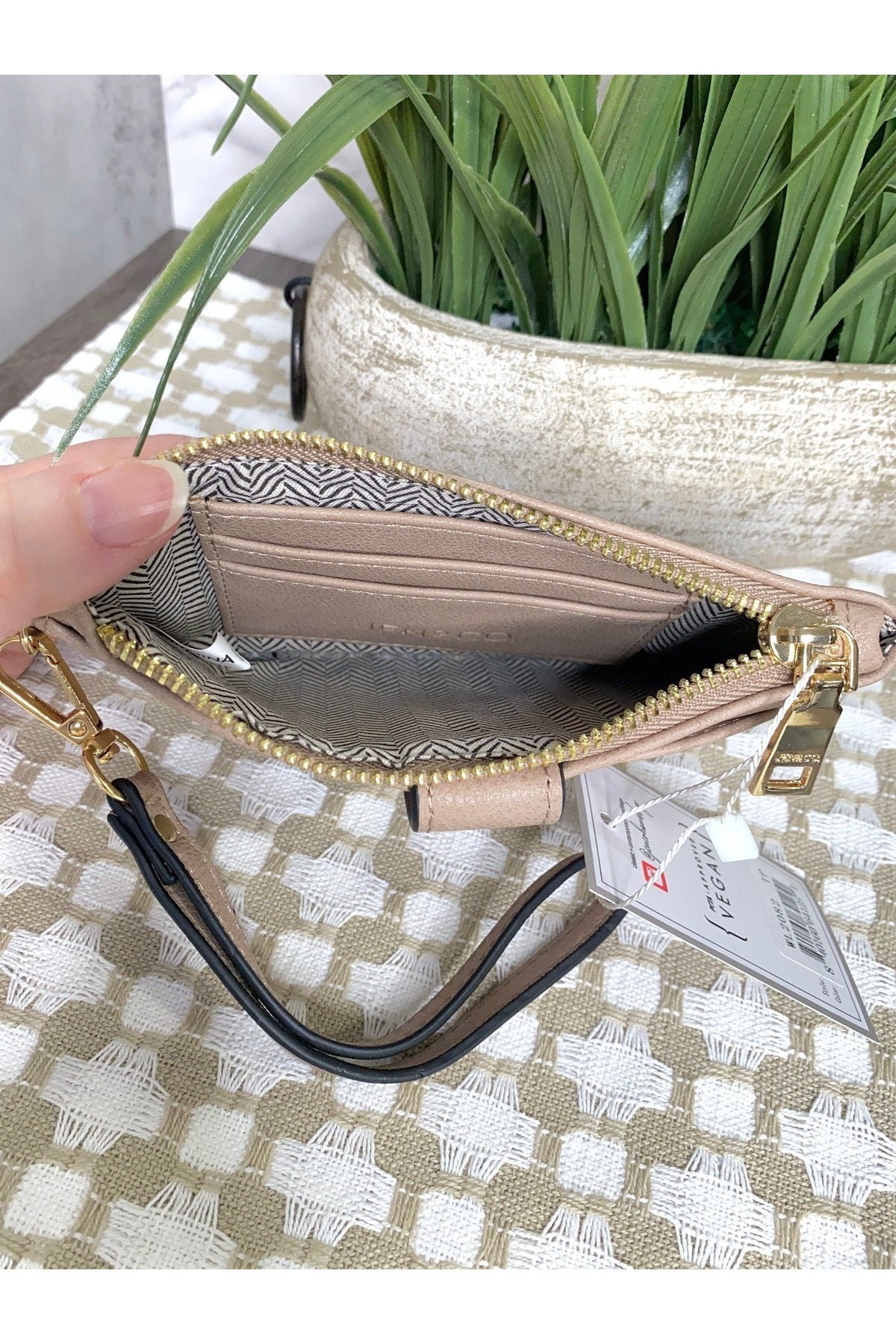 Pearl Wallet Clutch w/ Inner Cardholders in Taupe