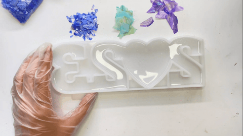 Añade el vidrio marino