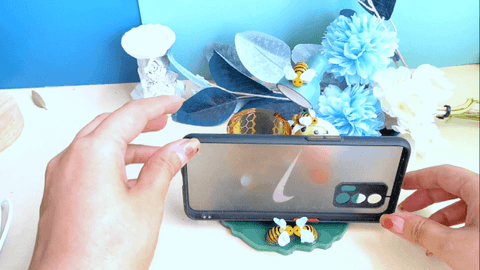 Prop your Phone on the Resin Bee Phone Stand