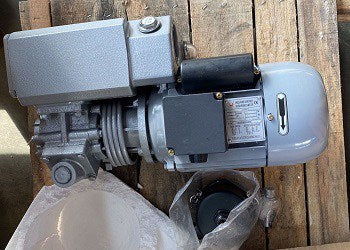 XD-020 rotary vane vacuum pump picture