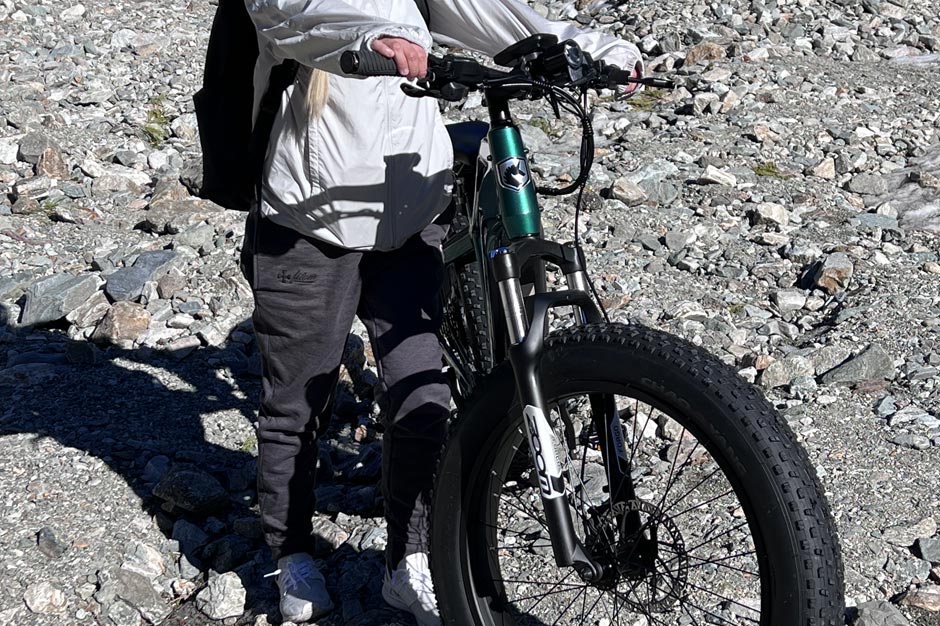 Climb-mountain-with-hovsco-ebike