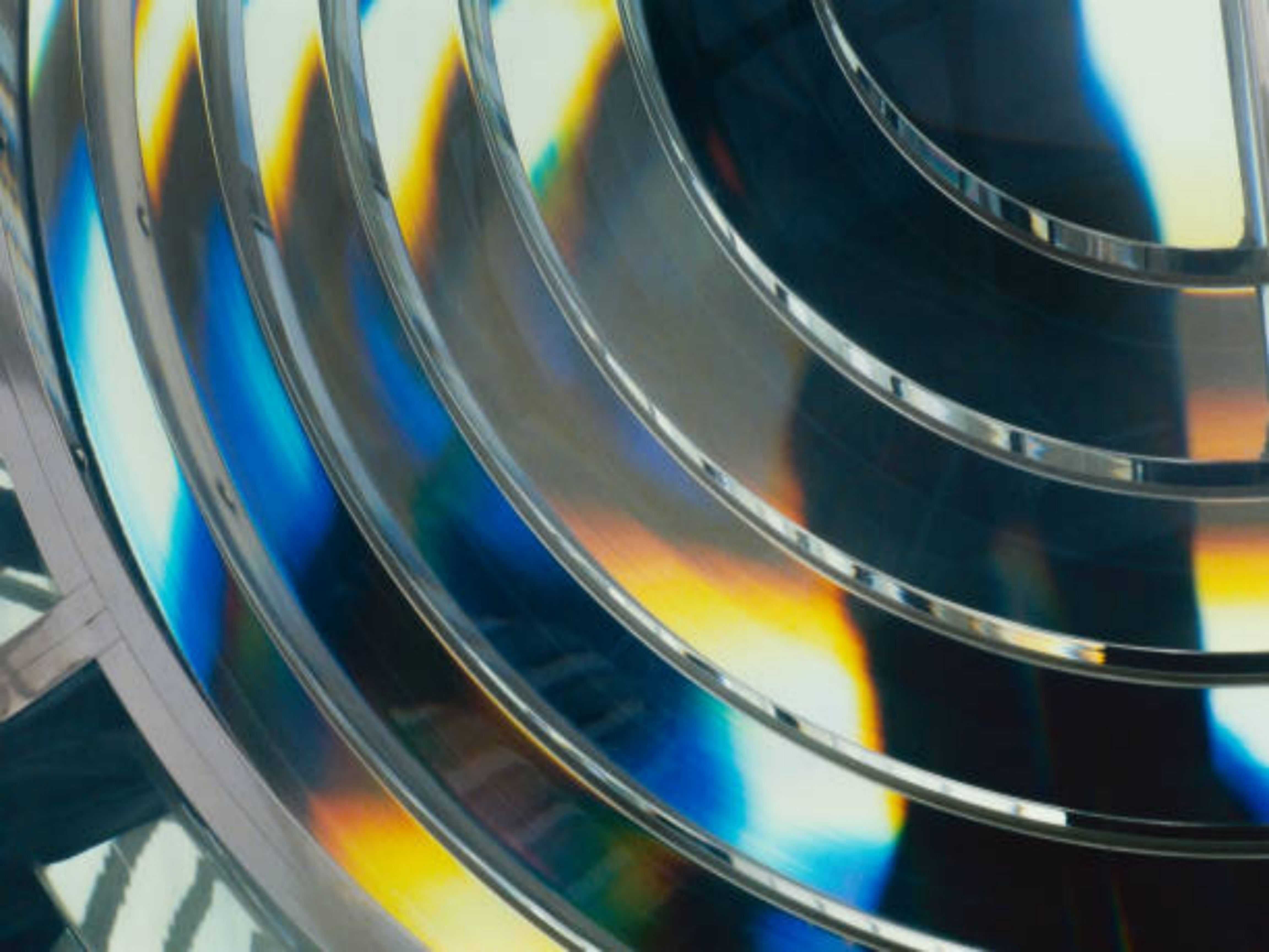 What are the points to consider when buying a Fresnel lens?