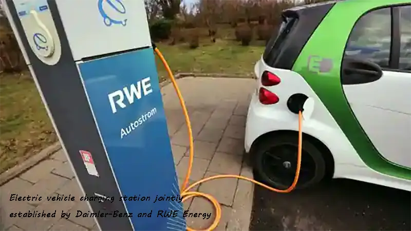 Electric vehicle charging station jointly established by Daimler-Benz and RWE Energy