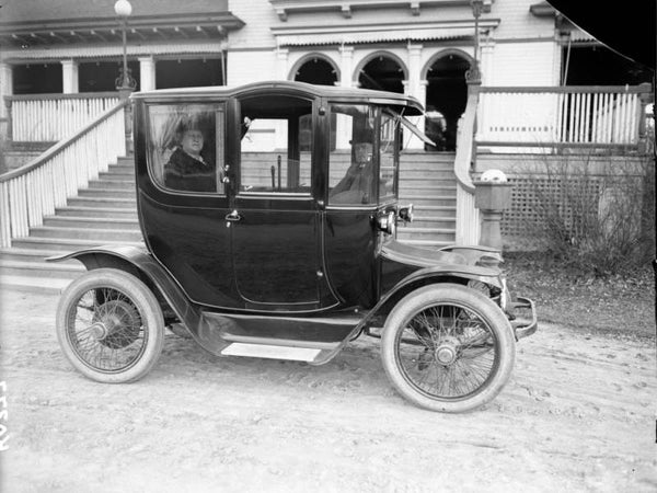 The first electric car used by the White House