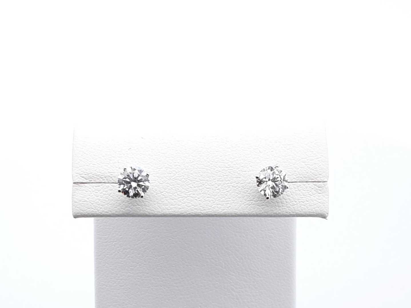 14k White Gold 0.7g 1.23ctw Lab Grown Diamond Stud Earrings Lhwxzde 144020011412