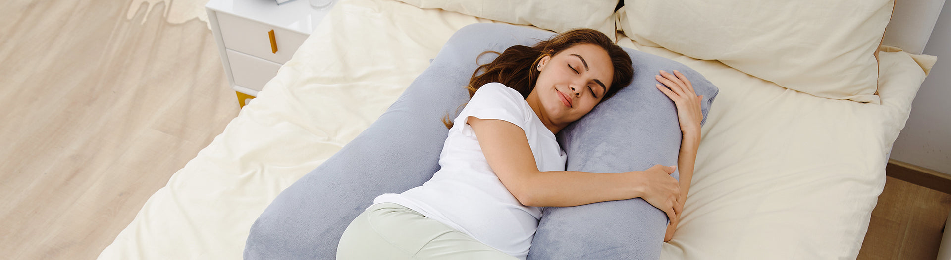 sleep better with a maternity body pillow