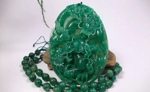 what is jade stone necklace
