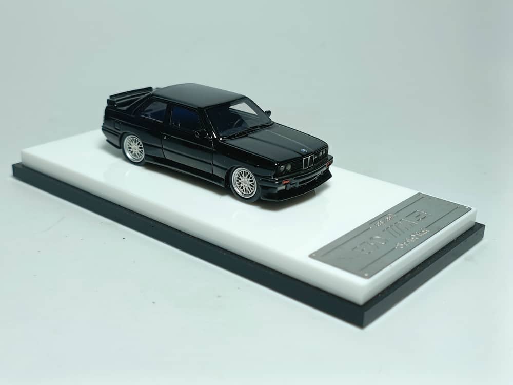 (Pre-Order) ScaleMini BMW M3 E30 Gloss Black Limited to 499 Pcs 1:64 Resin