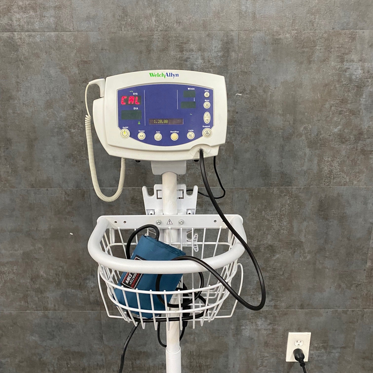 Welch Allyn 300 Series Patient Monitor