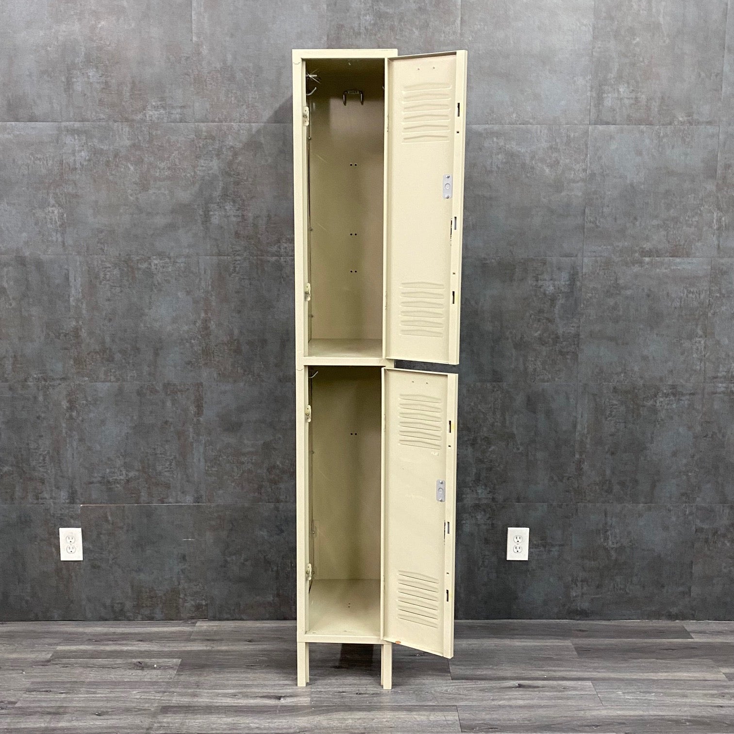 Double Tier Metal Storage Locker Cabinet