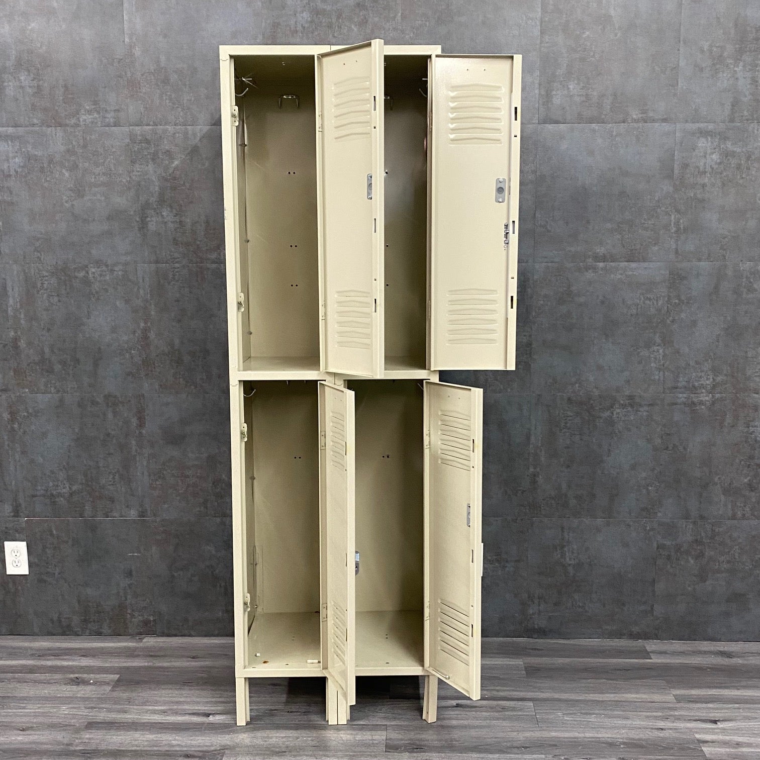 Double Tier Metal Storage Locker Cabinet