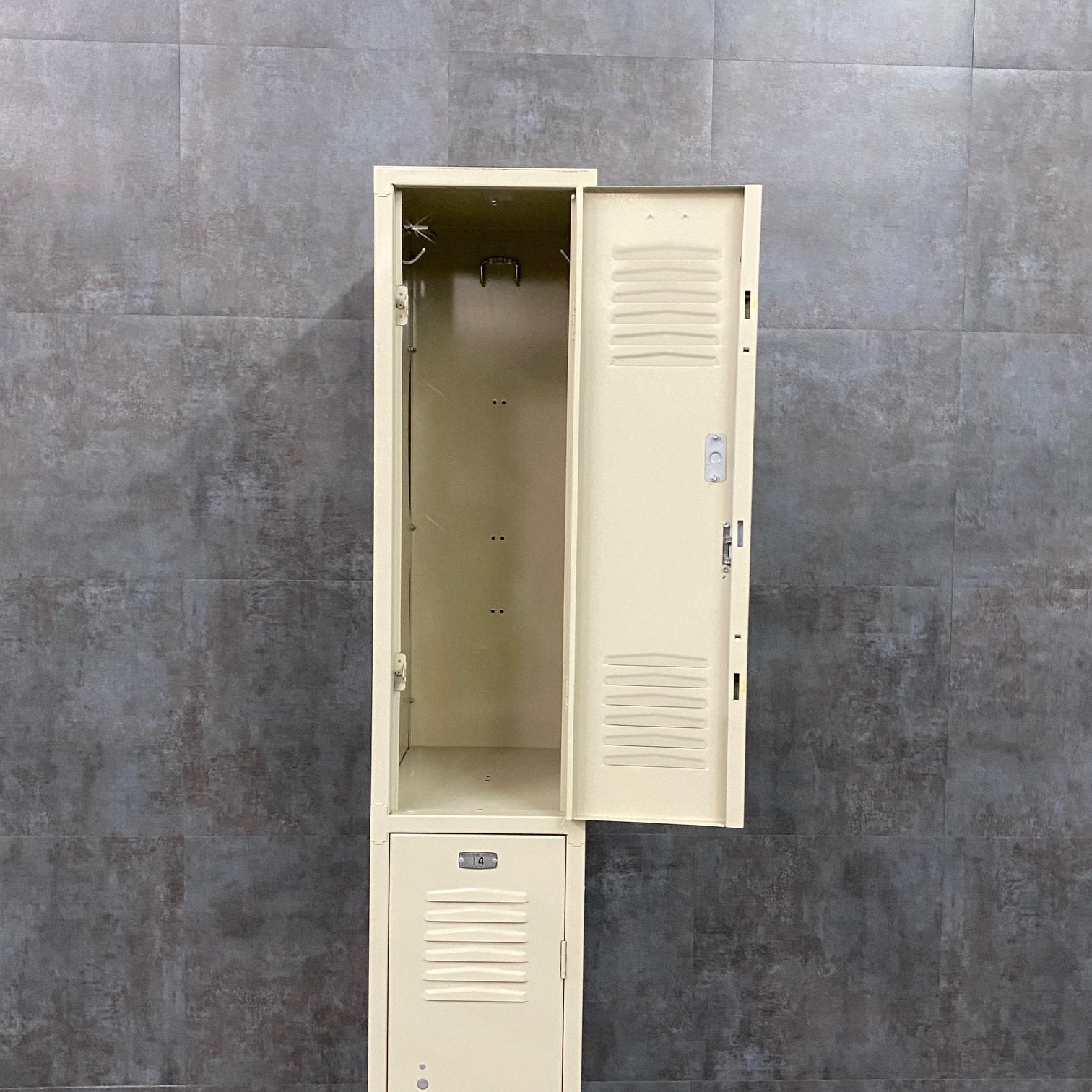 Double Tier Metal Storage Locker Cabinet