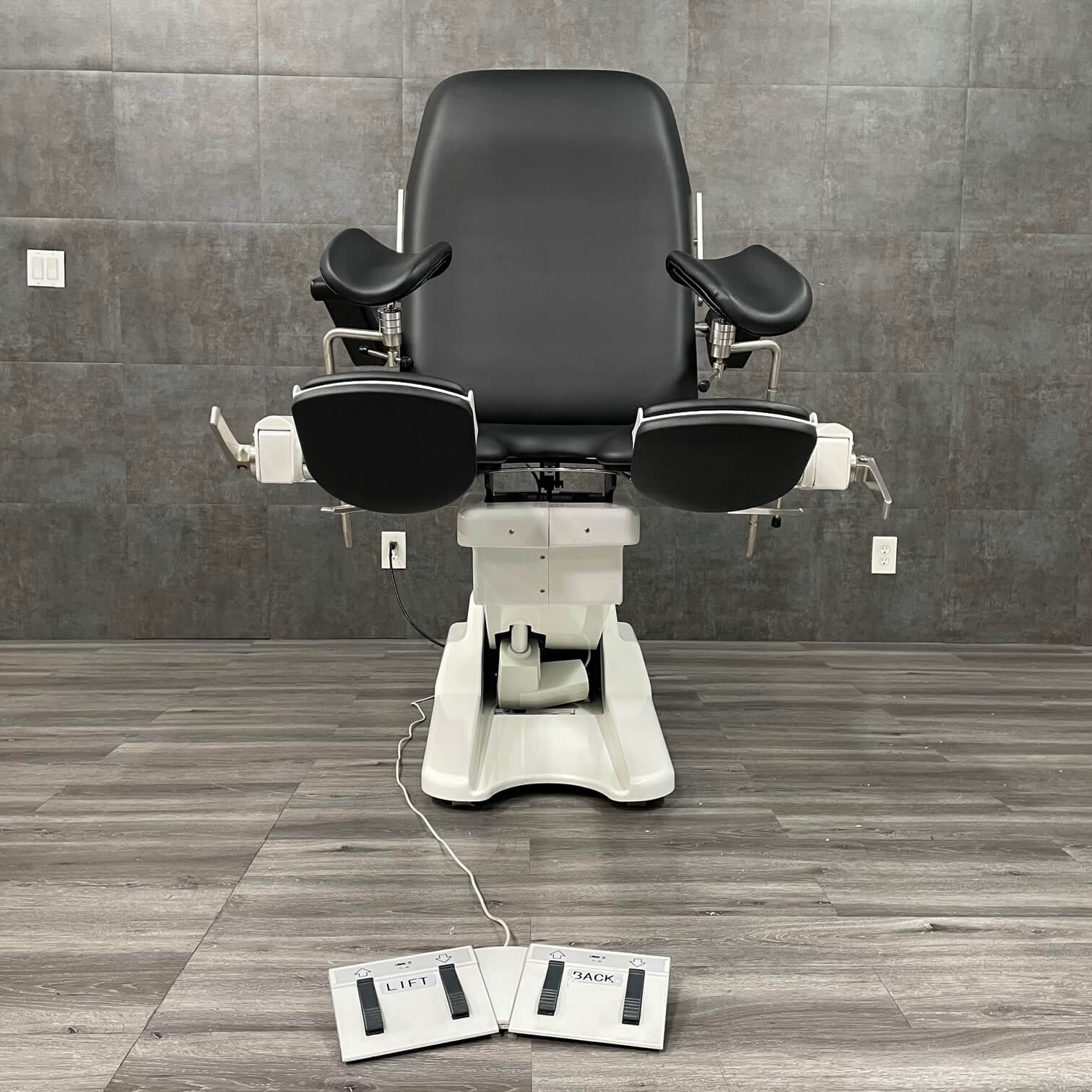 Gentera Elle450 Urology Chair