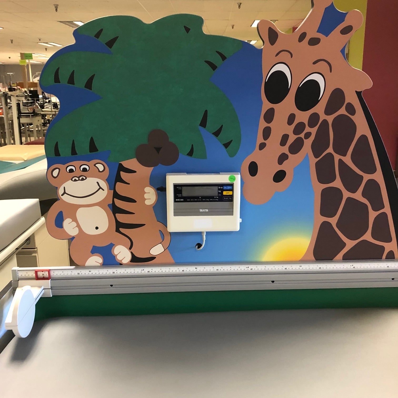 GoodTime Giraffe Pediatric Table