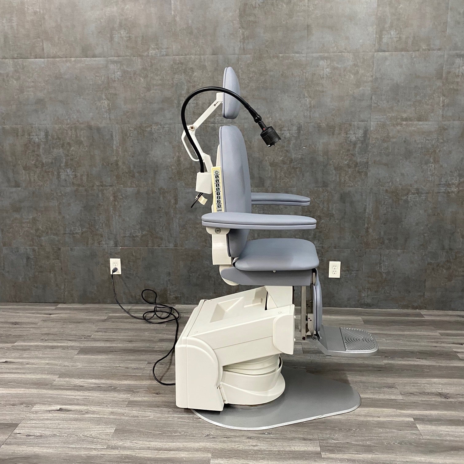 Global SMR MAXI 2700 Exam Chair