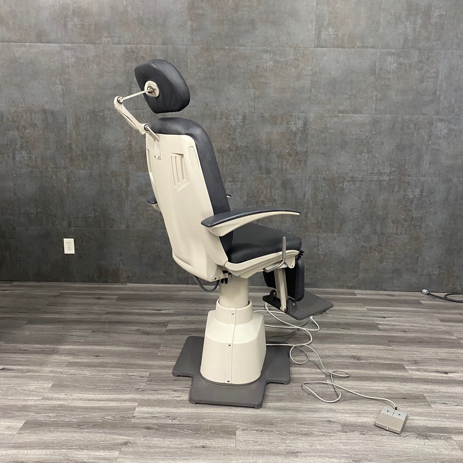 TopCon OC2200 Exam Chair