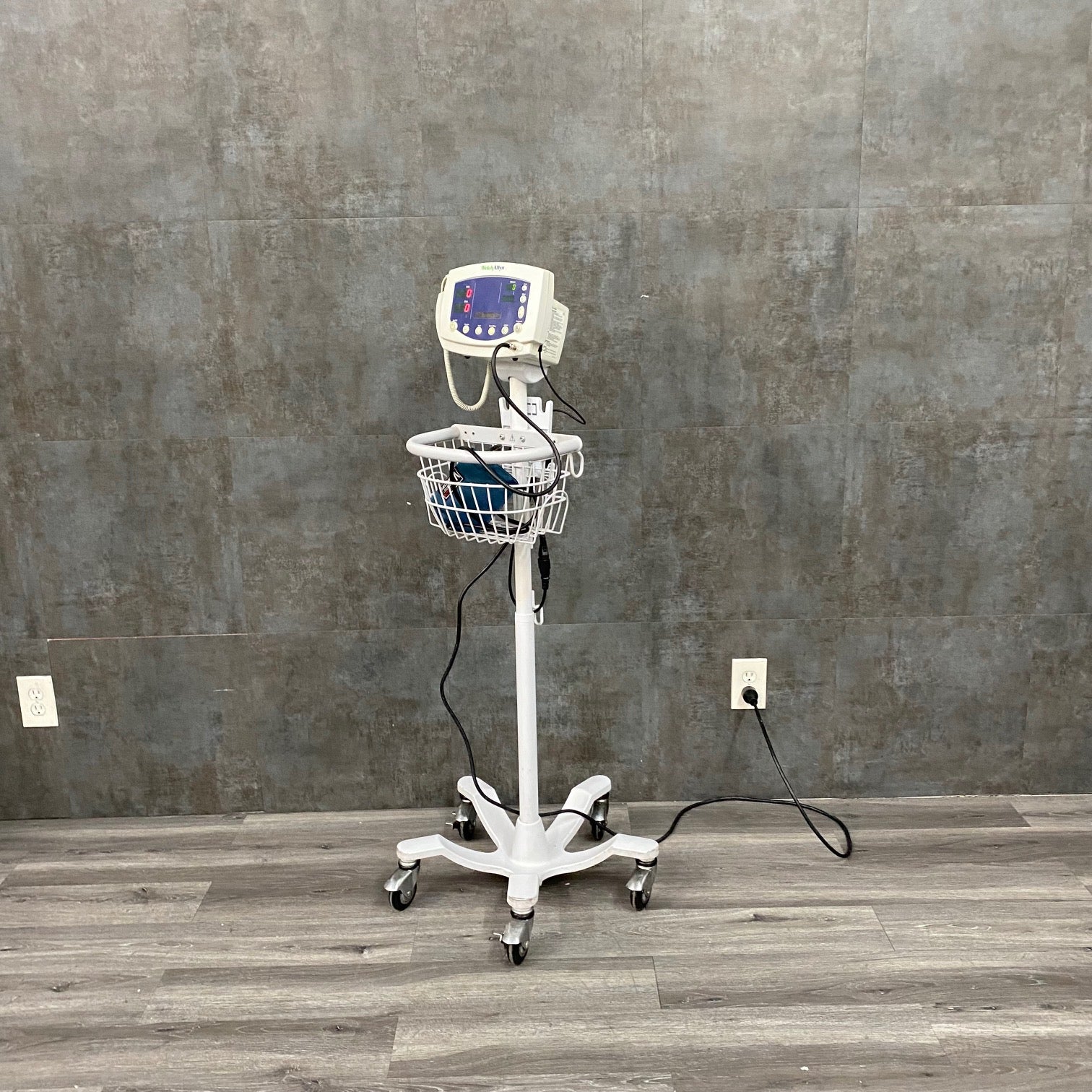 Welch Allyn 300 Series Patient Monitor