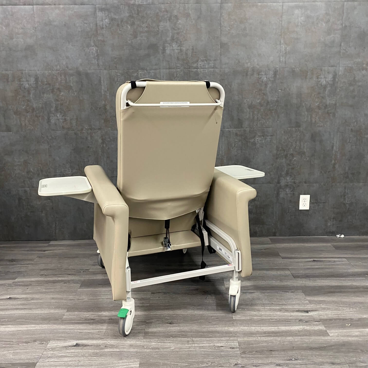 Winco 6940 Clinical Recliner with Swing Arms