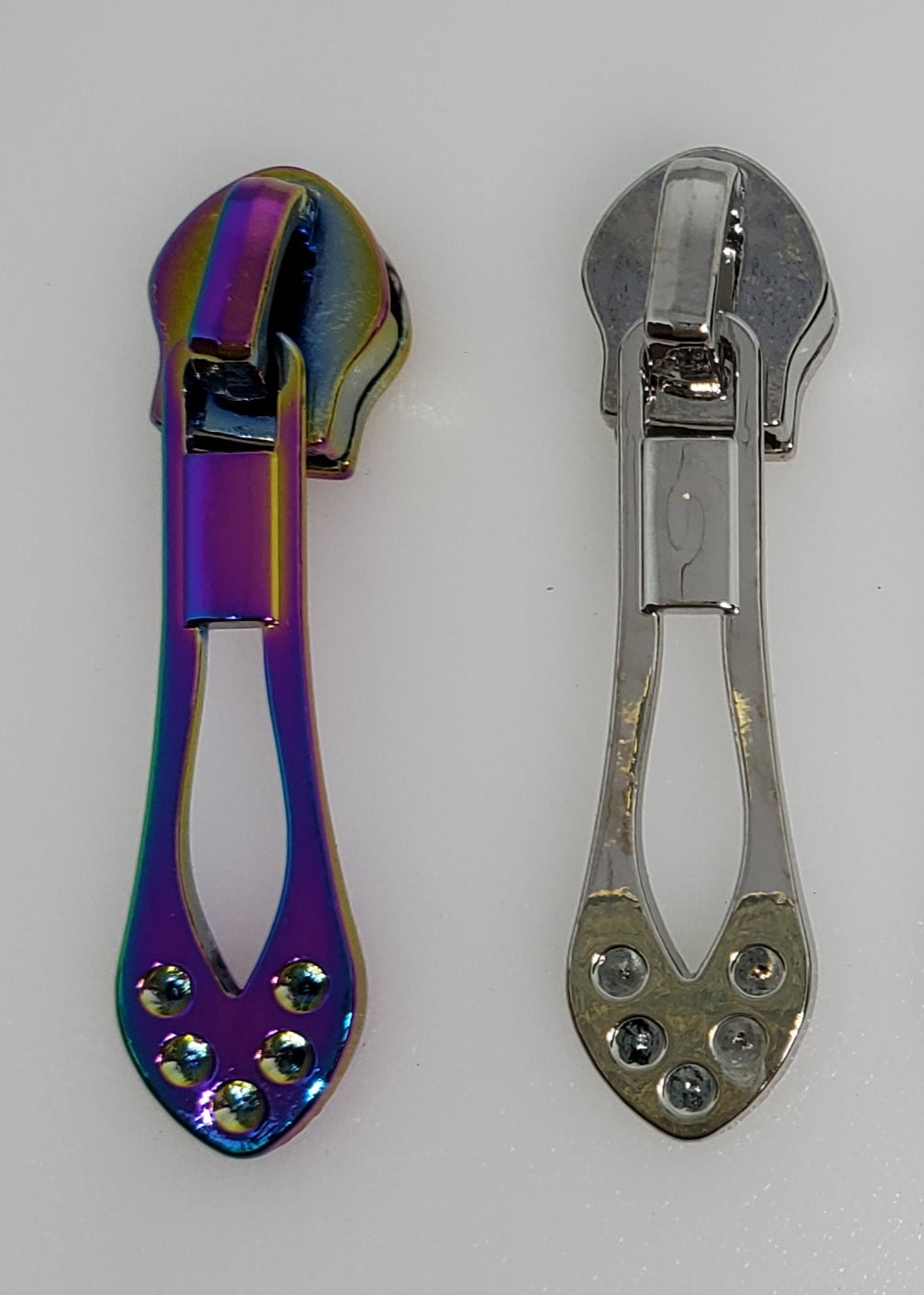 Ornate Drop #5 Zipper Pulls