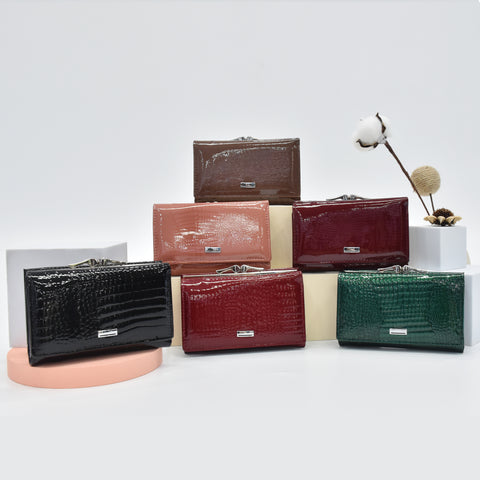 Glossy Ladies Leather Long Wallet
