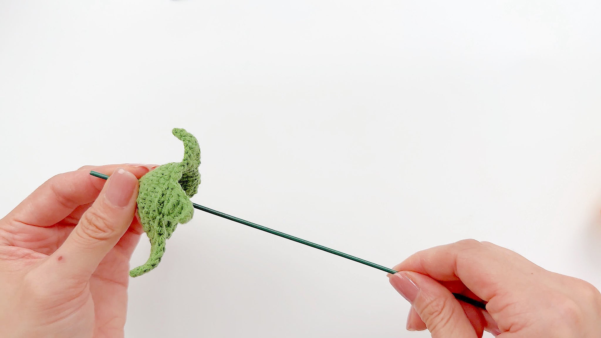How to Assemble Petals and Flower Base-s5