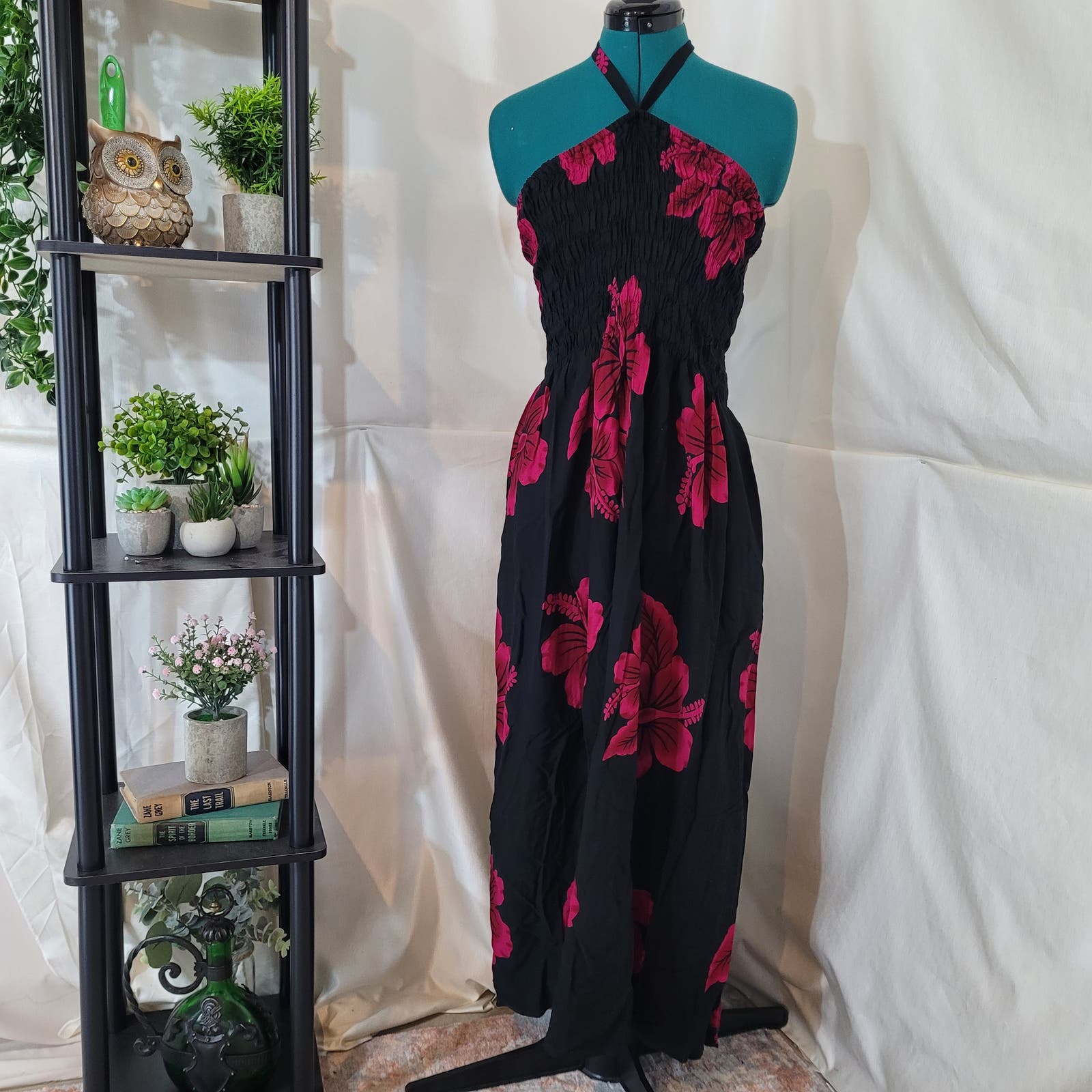 Tropical Flower Stretchy Maxi Dress - Size Medium