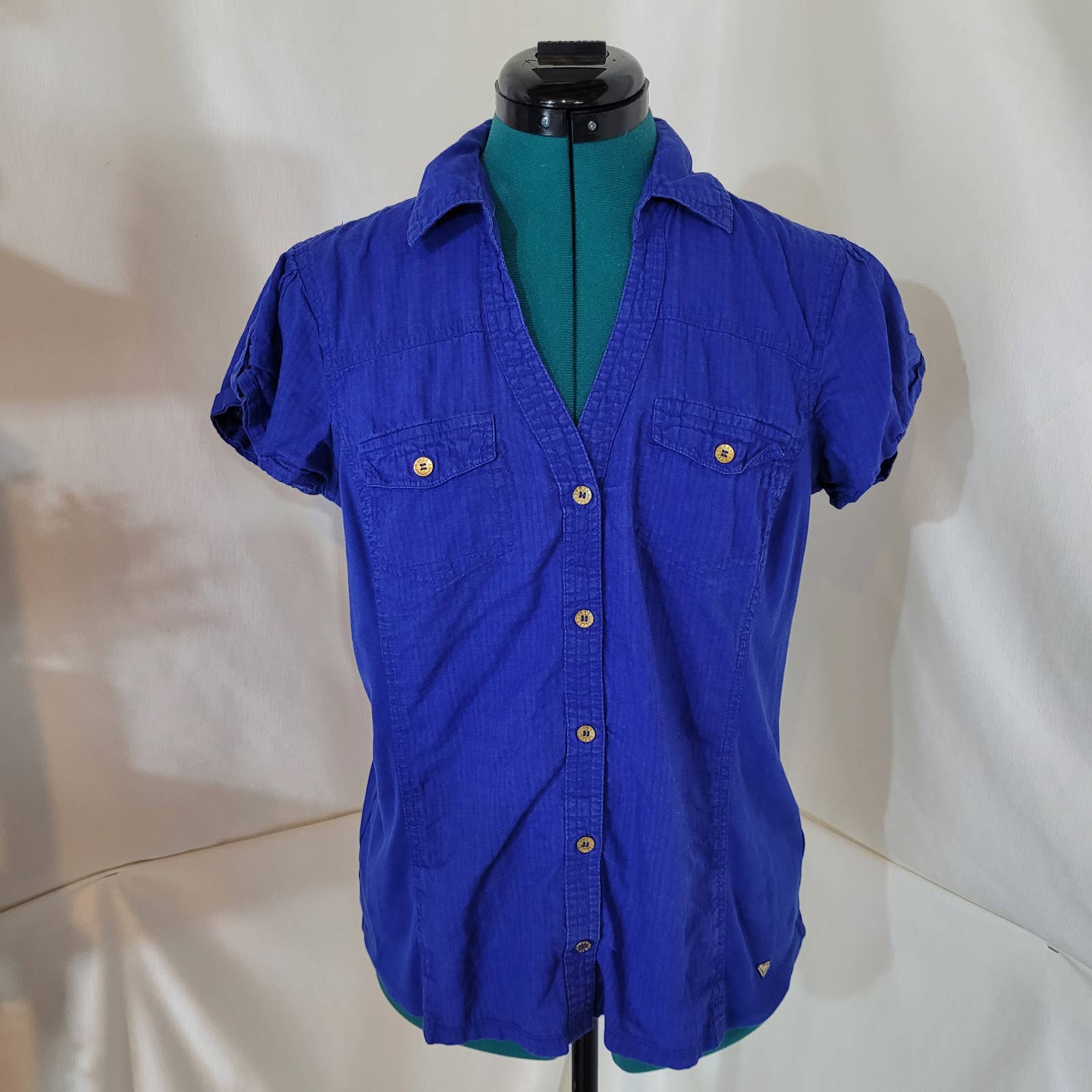 Guess Blue Button Up Collard Short Sleeve Shirt - Size Large