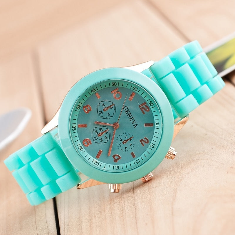 Casual Silicone Quartz Watch For Women