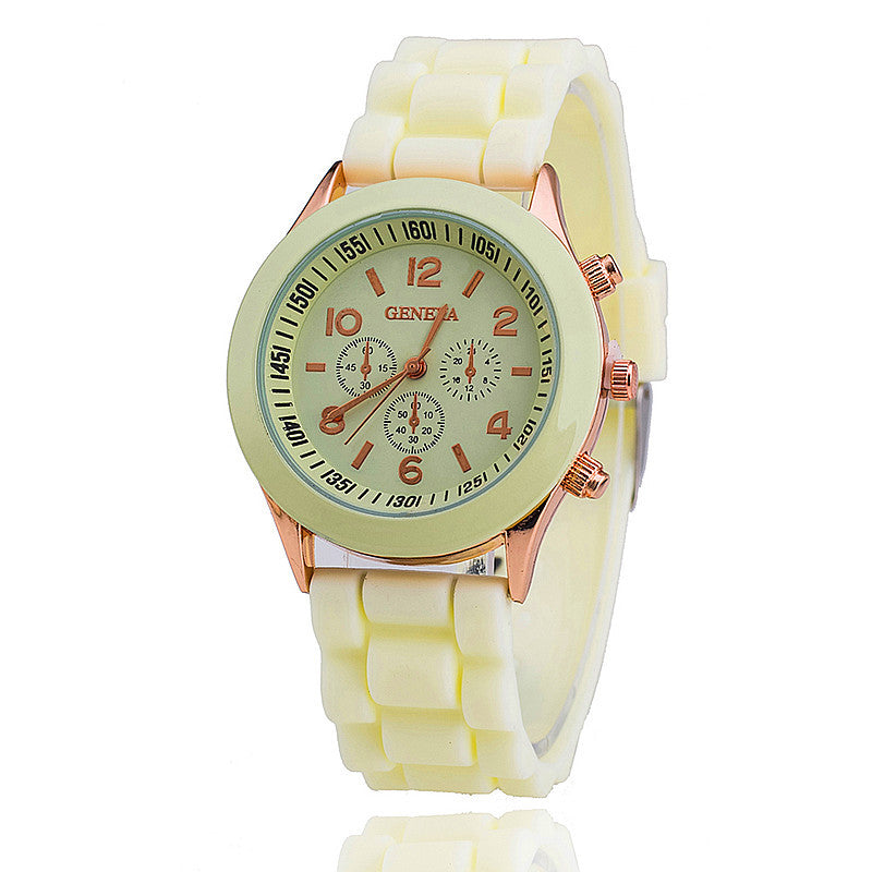 Casual Silicone Quartz Watch For Women