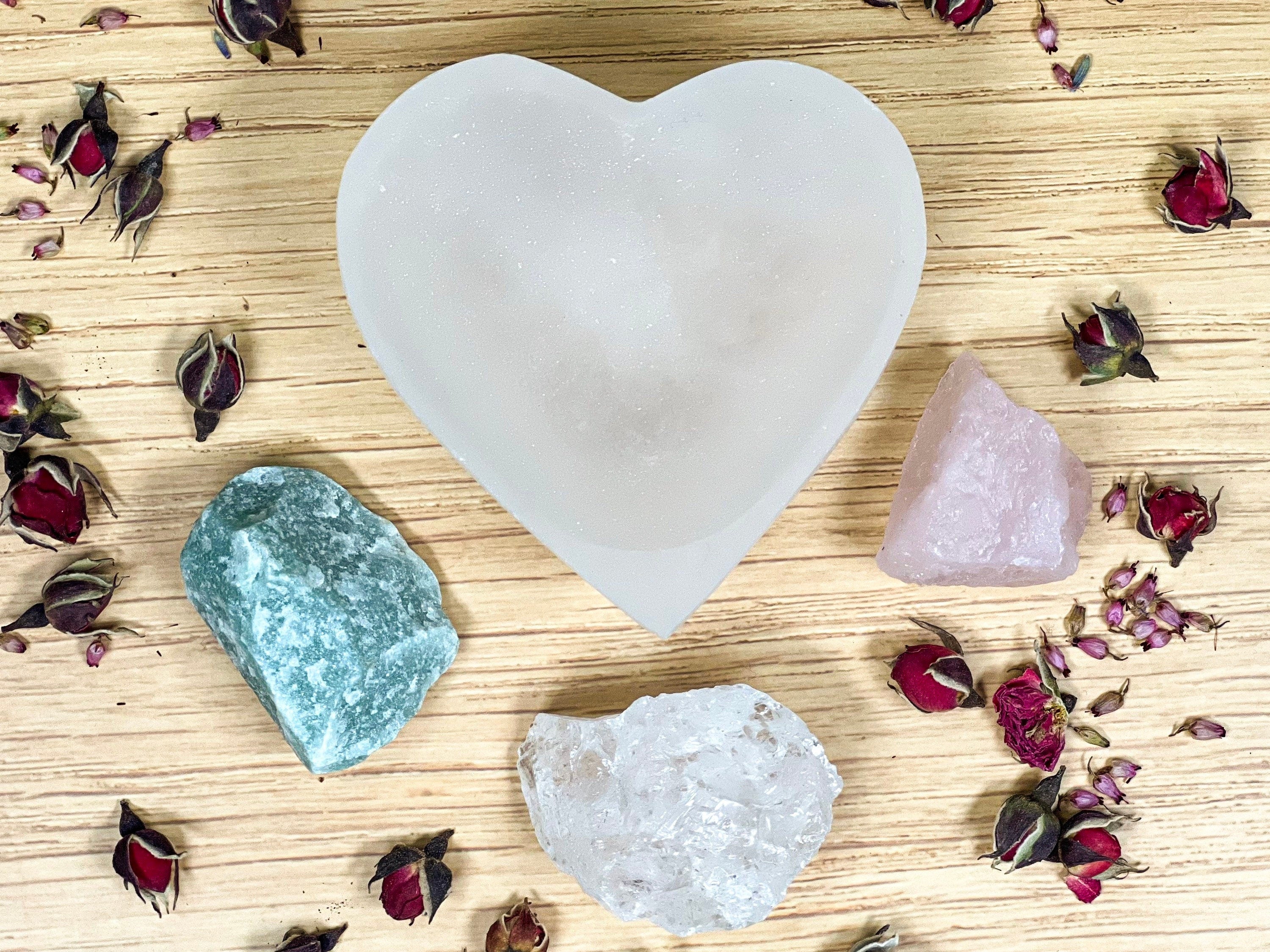 Self Love Crystals Set, Raw Love Crystals, Crystals Kit for Love, Manifesting Love Crystals Gift Box, Attract Love Crystal Set