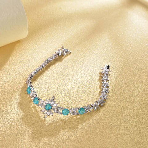 White & Blue Diamonds Flower Wreath Chain Bracelet