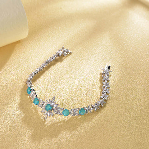 White & Blue Diamonds Flower Wreath Chain Bracelet