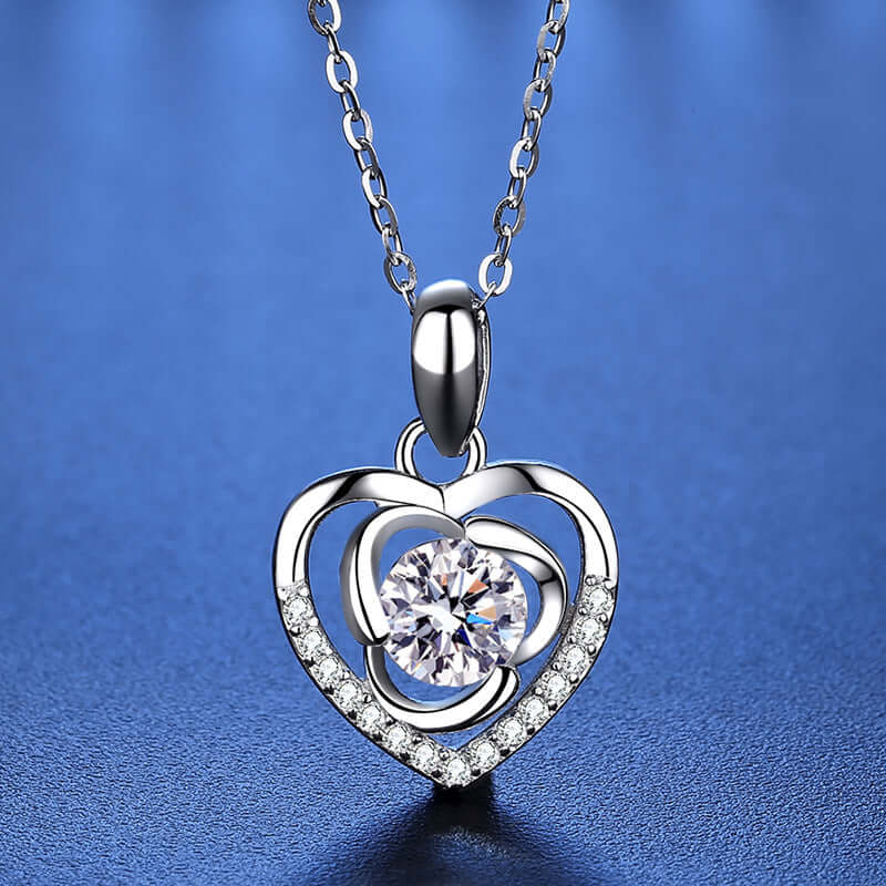 Clover Heart Moissanite Necklace