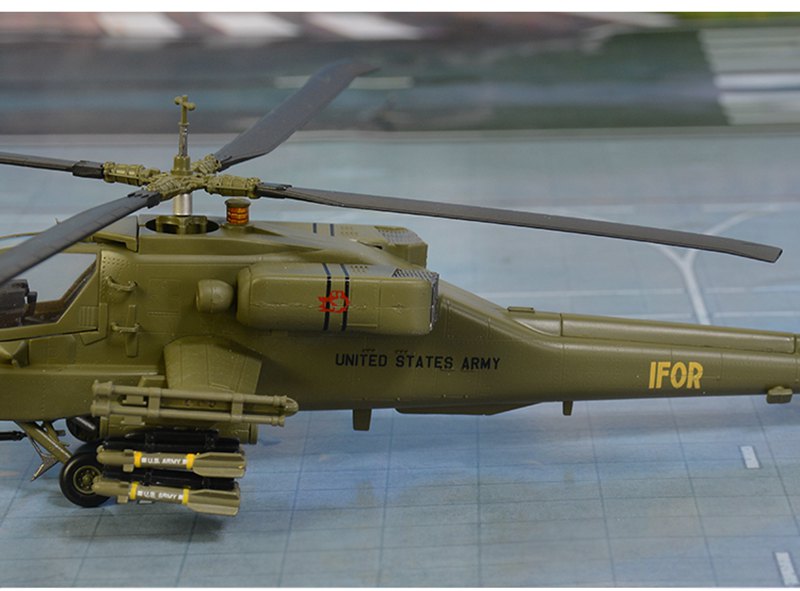 37025 AH-64A Apache helicopter model