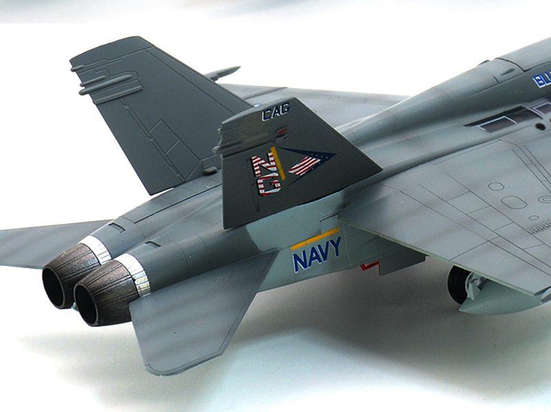 37118 F/A-18C/D Hornet airplane model tail