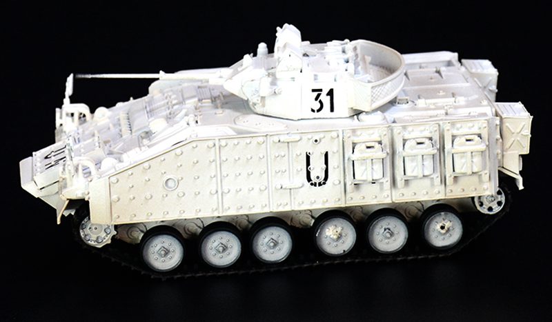 1/72 scale MCV-80 vehicle model 35036