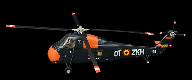 collectible military helicopter H-34 Choctaw plastic model