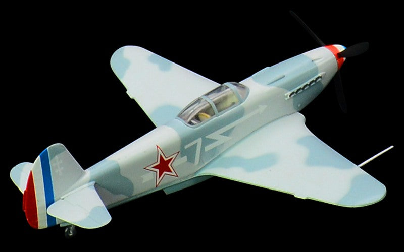 pre-built 1/72 scale Yak-3 fighter model aircraft